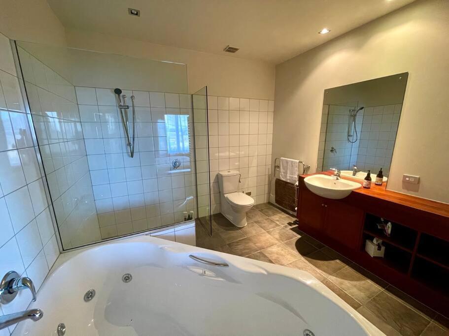 Terrace Downs 2 Bedroom Apartment Windwhistle Esterno foto